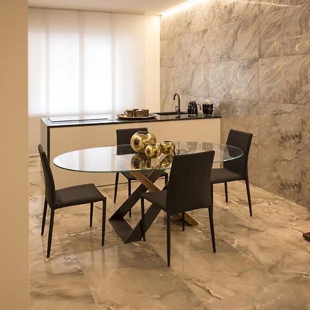 Vipverona Luxury Apartment - Royal Welcome Exteriör bild