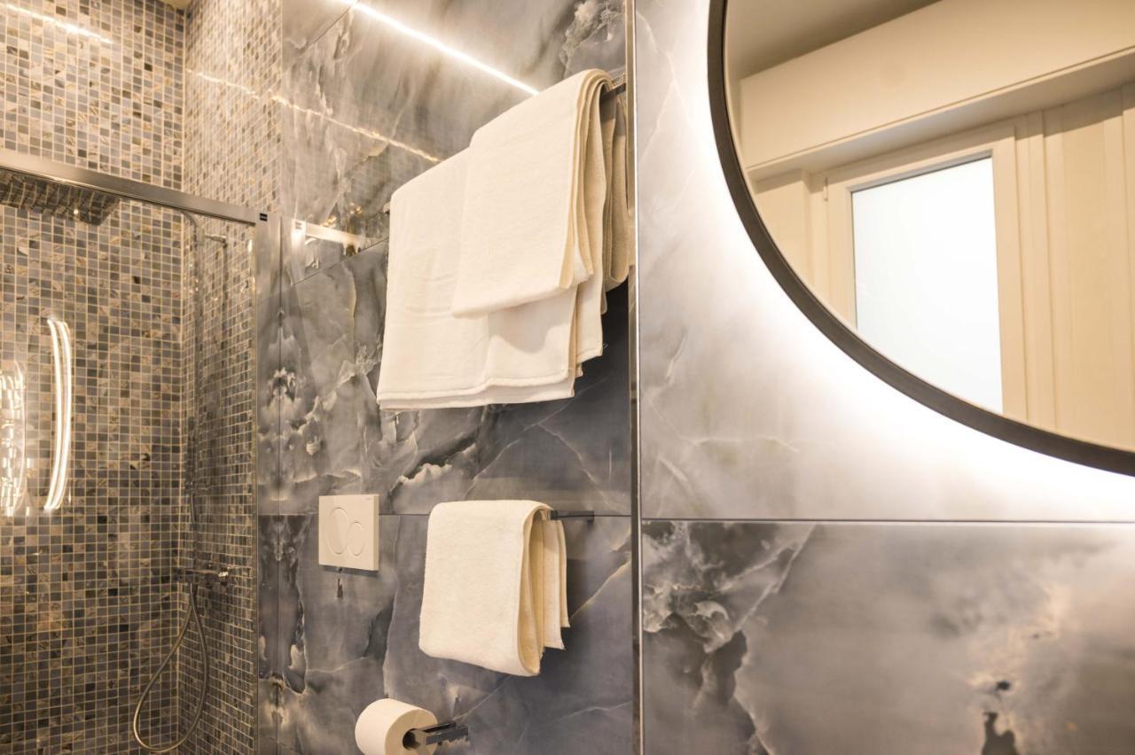 Vipverona Luxury Apartment - Royal Welcome Exteriör bild